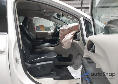 2023 Chrysler Pacifica Limited z USA, uszkodzony, nr VIN 2C4RC1GG3PR533452